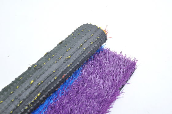 چمن مصنوعی با رنگ پلی اتیلن راحت برای منطقه بازی کودکان